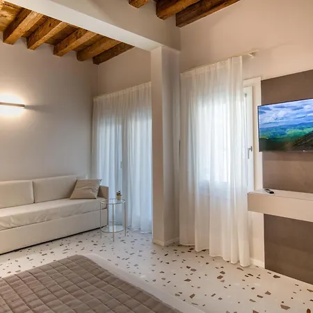 Palazzo Pagan Junior *